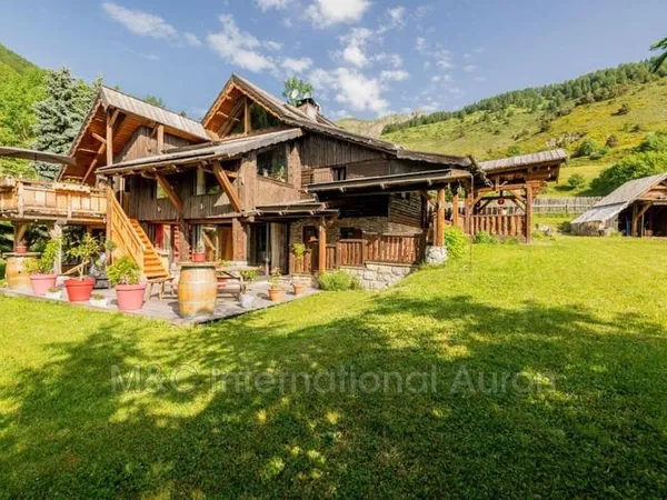 Chalet 6 pièces 120 m²