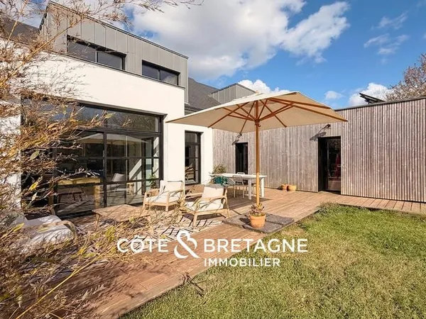 MAISON FAMILIALE À LE HEZO DANS LE MORBIHAN | Réf : 202648