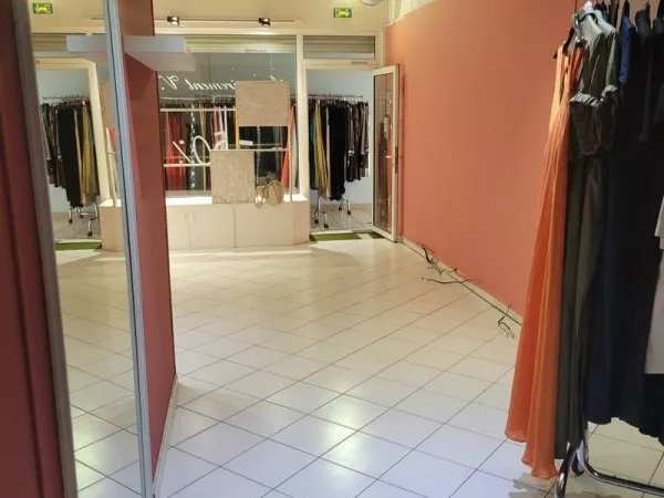 Bas du Fort : Joli local commercial de 55 m2