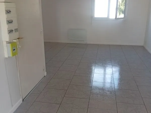 Louer beau T3 en duplex