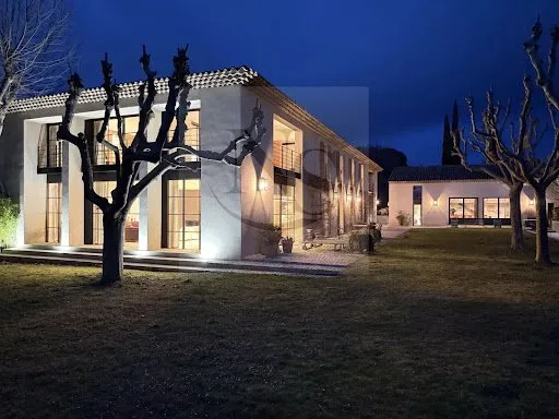 Propriété 14 pièces 1000 m²