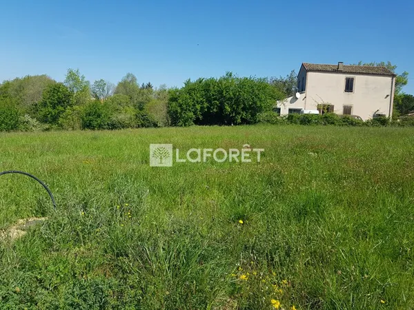 Terrain 1091 m²