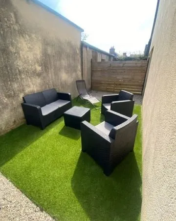 Appartement avec extérieur privé centre-ville mayenne