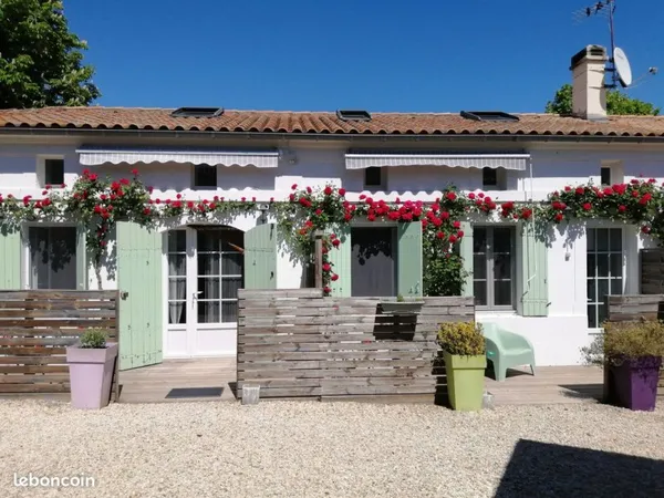 A vendre : sans agence, Charente Maritime . Résidence principale avec revenus ou investissement loca