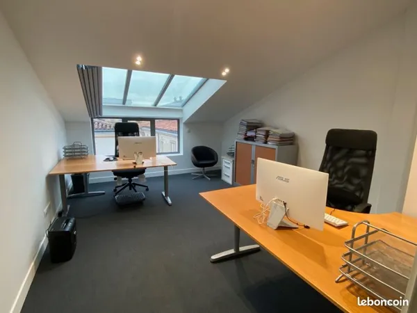 Bureau proche gare & capucins