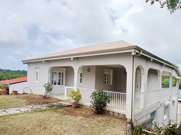 Maison 11 pièces 254 m²
