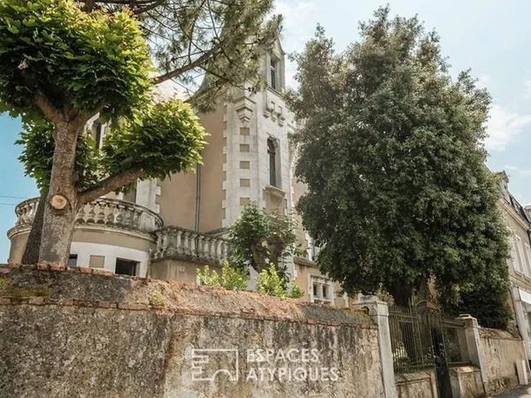 Maison 8 pièces 237 m²