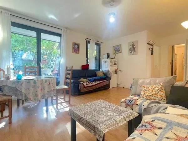 Appartement à vendre 4 pièces GENNEVILLIERS (92)