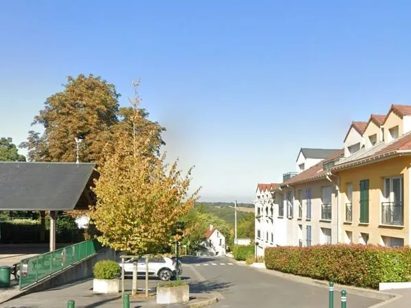 Boutique 2 pièces 220 m²