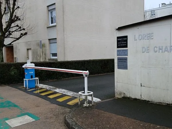 Loue place parking