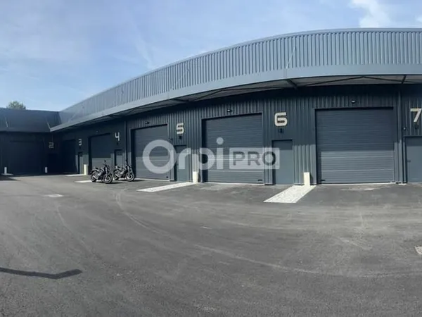 Local d'activité 70 m²