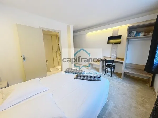 Dpt Savoie (73), à vendre MODANE - MURS et FONDS de COMMERCE Hôtel 18 chambres + 1 appartement de fo