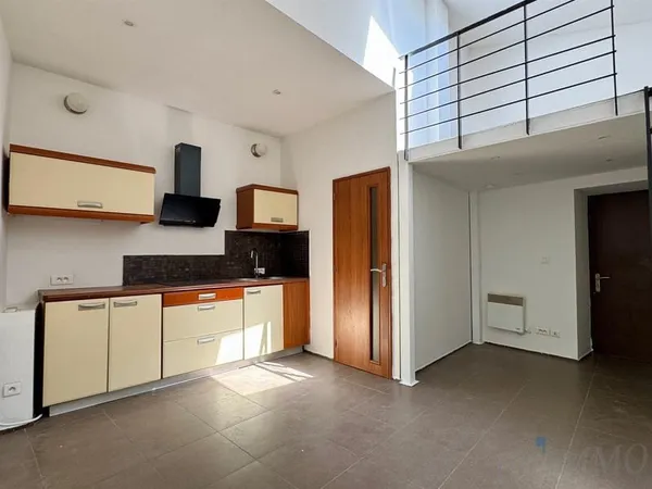 Draguignan - Centre Ville Appartement 2 Pieces + Mezzanine 36 M2