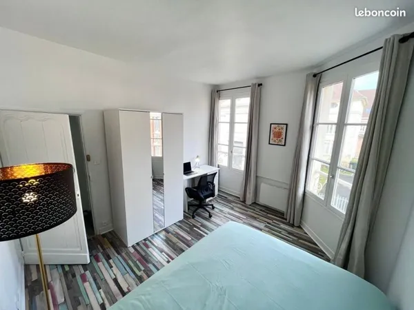 ★ Hyper Centre Beauvais ★ Chambre 12m² meublée - Maison rénovée - Tout inclus
