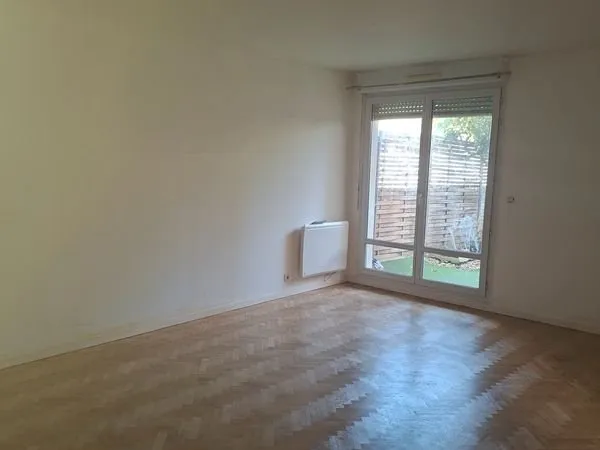 Appartement 3 pièces avec petite terrasse