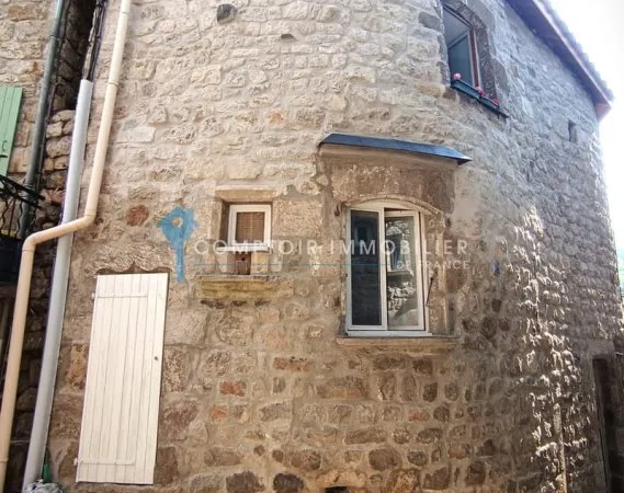 Dépt. 07 Á vendre à Montpezat-sous-Bauzon - Maison de Vill