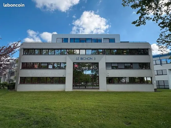 BUREAUX 360 m² RENNES