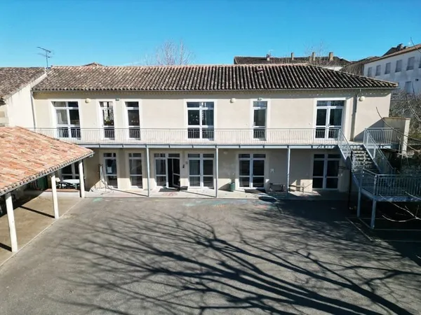 Bien immobilier de rendement Vente Lectoure 3p 350m² 404260€