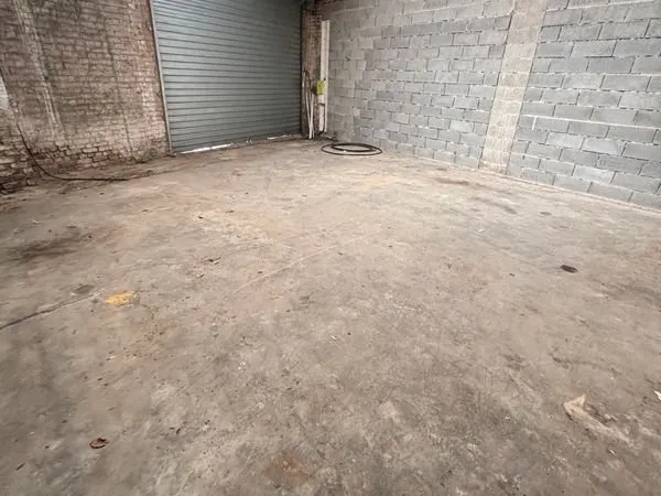Local d’activité et entrepôt Location Saint-Amand-les-Eaux 1p 150m² 1000€