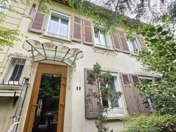 Demeure 5 pièces 130 m²