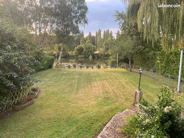 Chalet de loisir 56 m² + terrain 900 m² bord de Sarthe - Havre de paix en pleine nature