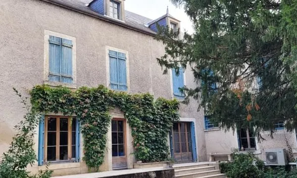 MAISON BOURGEOISE, SON PARC ET SES ATELIERS