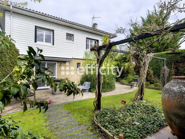 Maison 6 pièces 152 m²