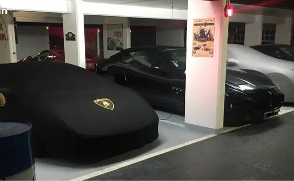 Box Parking Paris Auto Moto collection