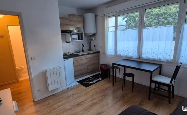 Studio bis meublé de 26.97 m2 calme et lumineux + parking - LILLE SEBASTOPOL