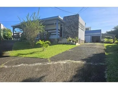 Belle villa T5 + T2 à vendre