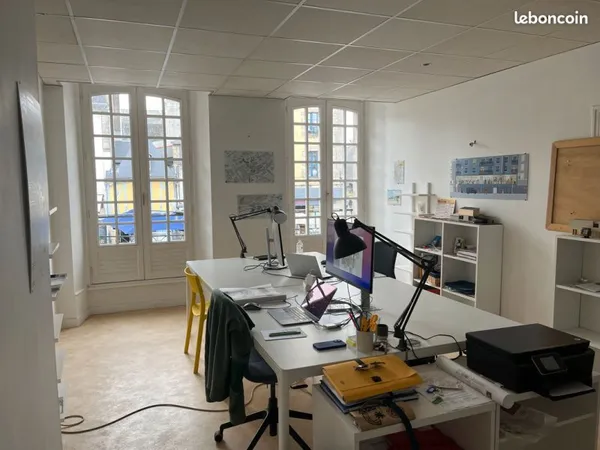 Local bureau à partager