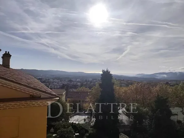 Grasse - Superbe 2 pièces plein sud avec vue mer