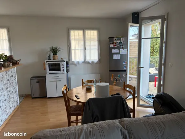 Bruges / Marianne - Duplex 3 pièces 60 m² - Grande terrasse 30 m² - Box fermé - Disponible 3 mai