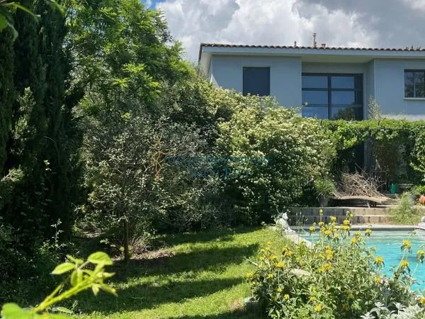 Maison 6 pièces 182 m²
