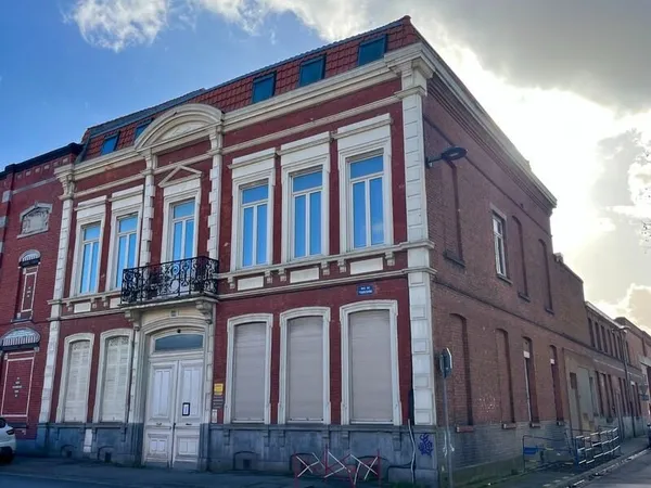 immeuble de rapport - 640 m² - Fort potentiel de transformation - Roubaix quartier Alma / limite Uni