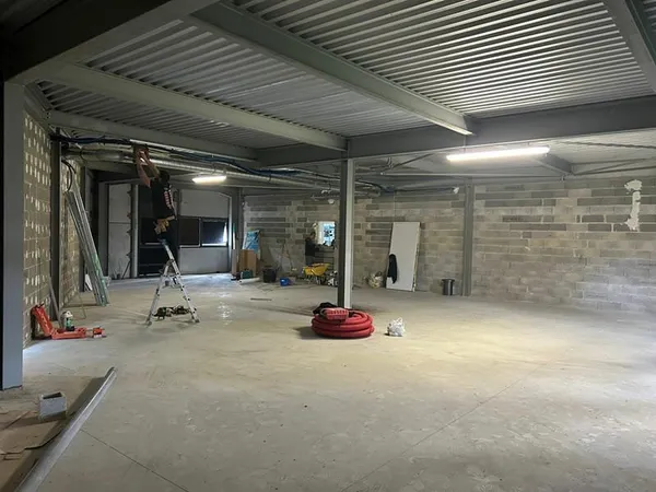 Local commercial Colomiers 189.96 m2
