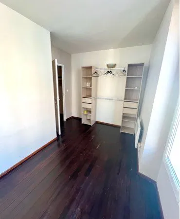 Bel Appartement F2 en Duplex - Centre-ville Arpajon - 45 m² - 760CC
