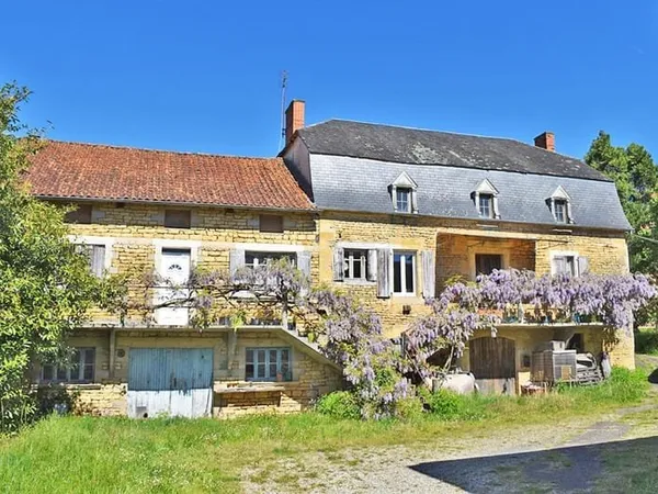 La Chapelle Aubareil Corps de ferme 131 m2