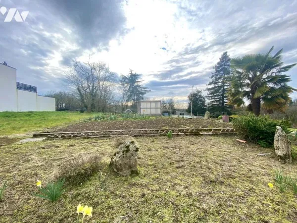 Terrain 961 m²