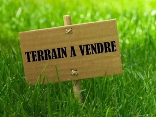 Terrain viabilisé 350 m2 vue Sud/Est La Murette