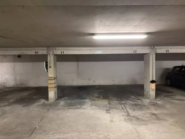 Parking 9 m²