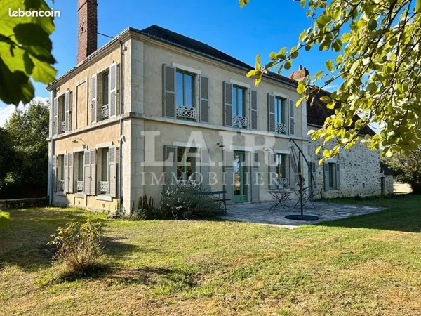 Maison 7 pièces 206 m²