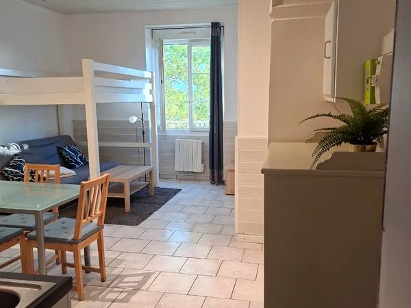 Studio meublé et équipé 25m²