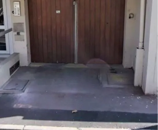 Place de parking dans résidence