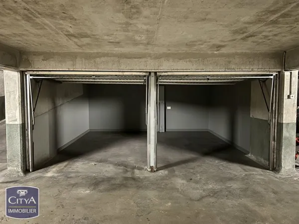 Stationnement Vente Tours   45000€