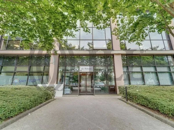 Bureaux 277 m²