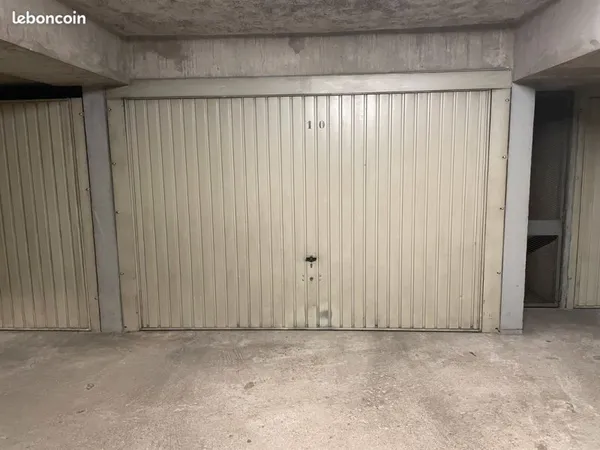 Garage PMR fermé Lyon8 - Monplaisir