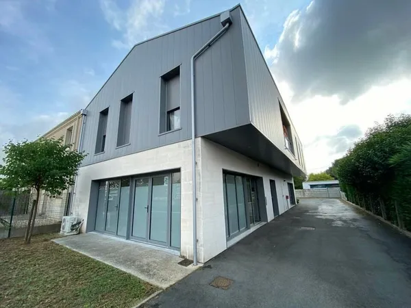 Bureaux 53 m²