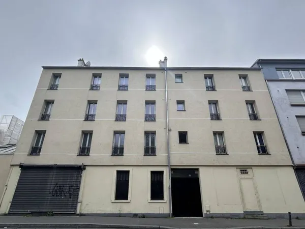 Immeuble 706 m²
