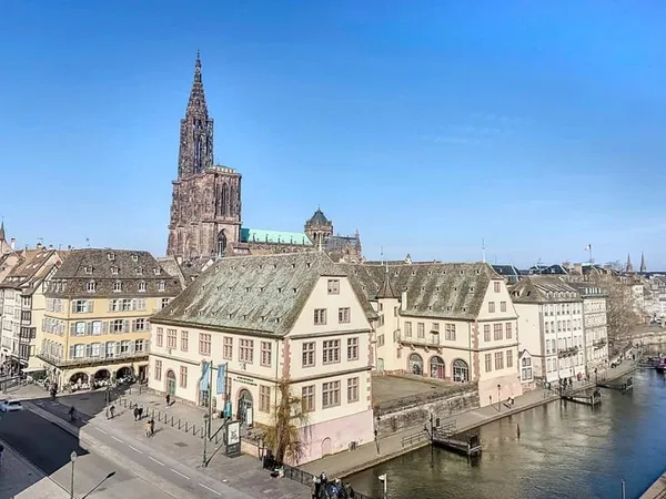 Bureaux 348 m²